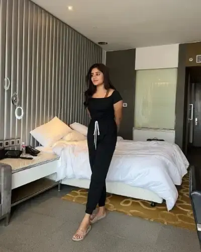 Call Girls Phoenix Mall Cash On Delivery